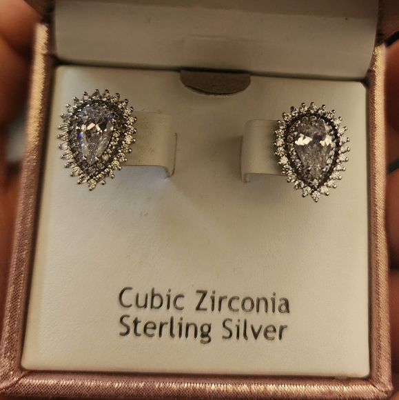 Tear Drop earrings - Picture 5 of 5